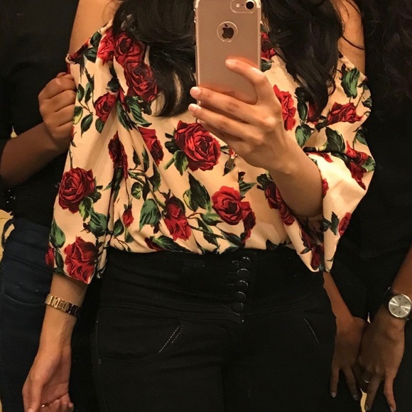 Peach Floral Cold Shoulder Top with Straps - Picture 2 of 3